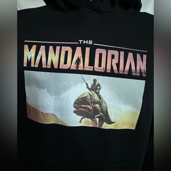 H&M Mandalorian Hoodie Sweatshirt
Star Wars, Boy’s Size 20 - Picture 3 of 9